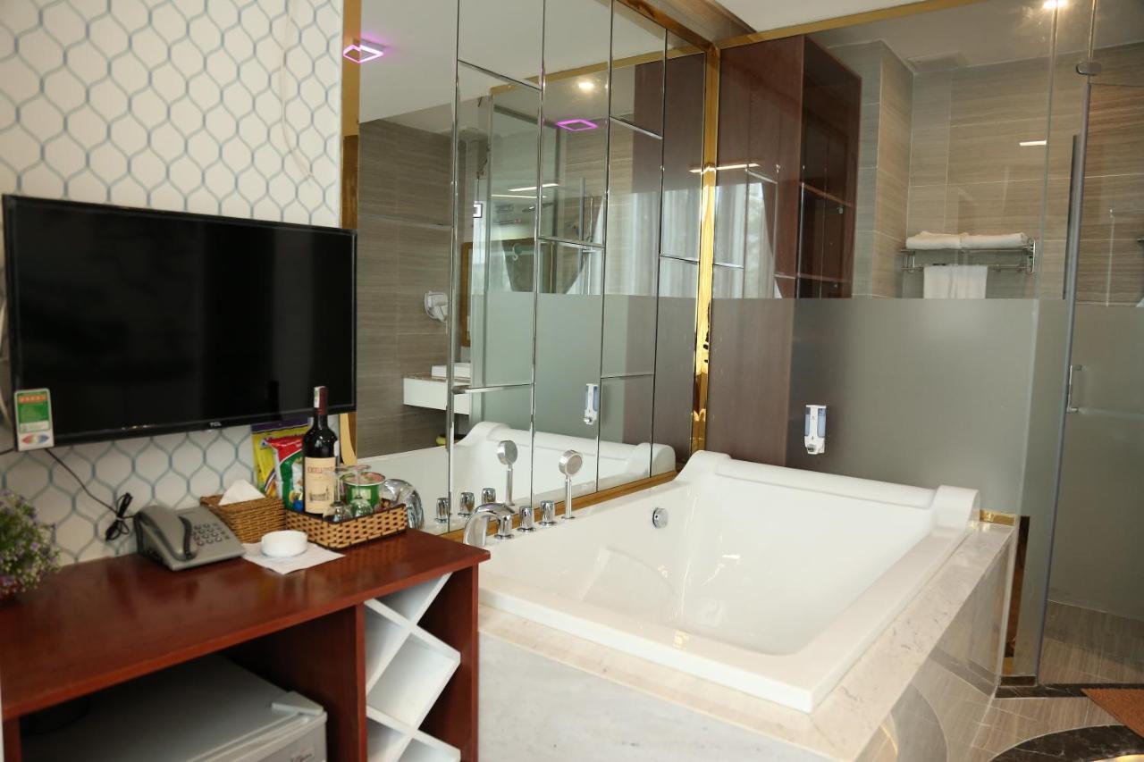 Hong Bao Thach Hotel Ho Chi Minh City Bagian luar foto