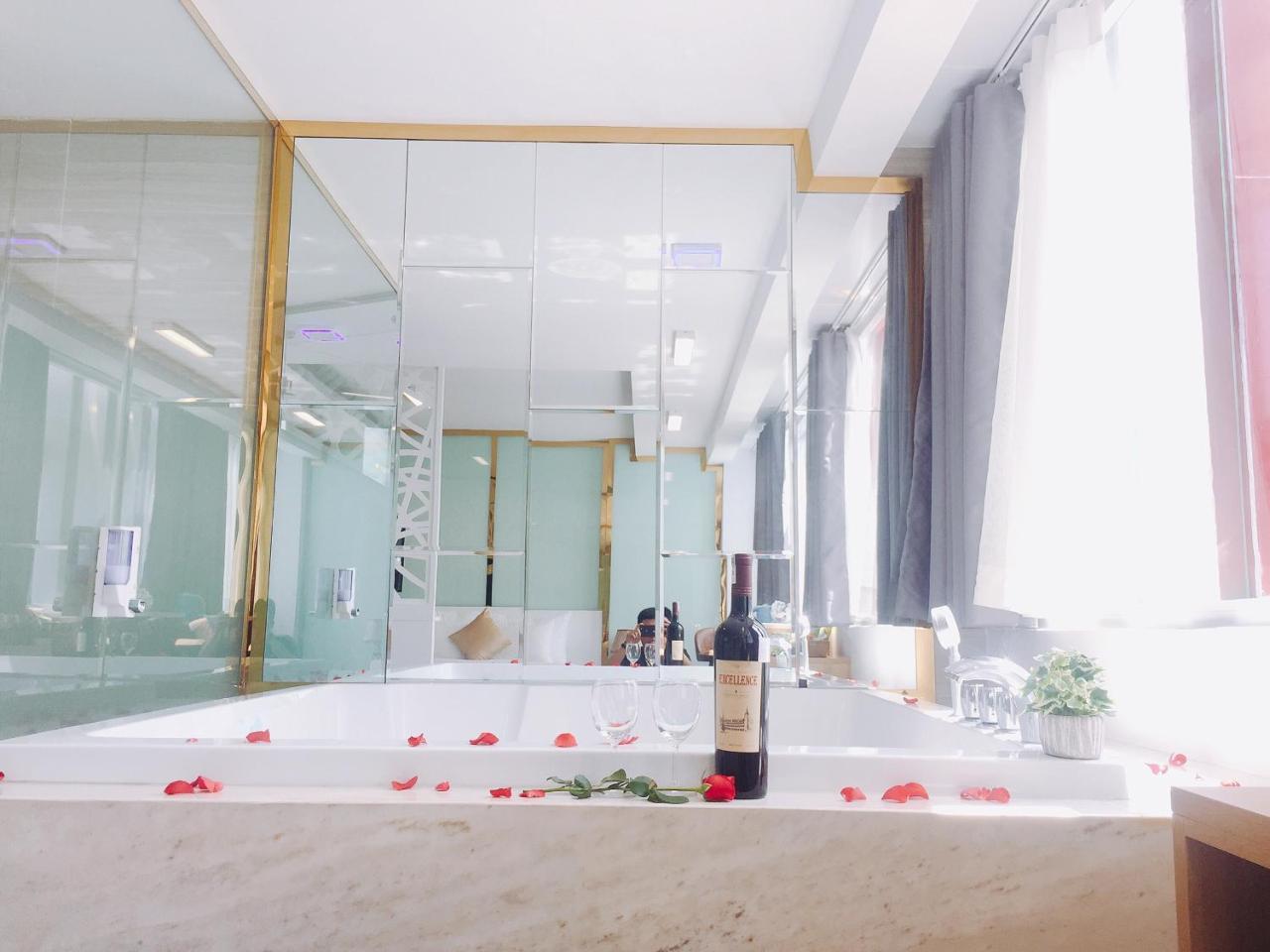 Hong Bao Thach Hotel Ho Chi Minh City Bagian luar foto